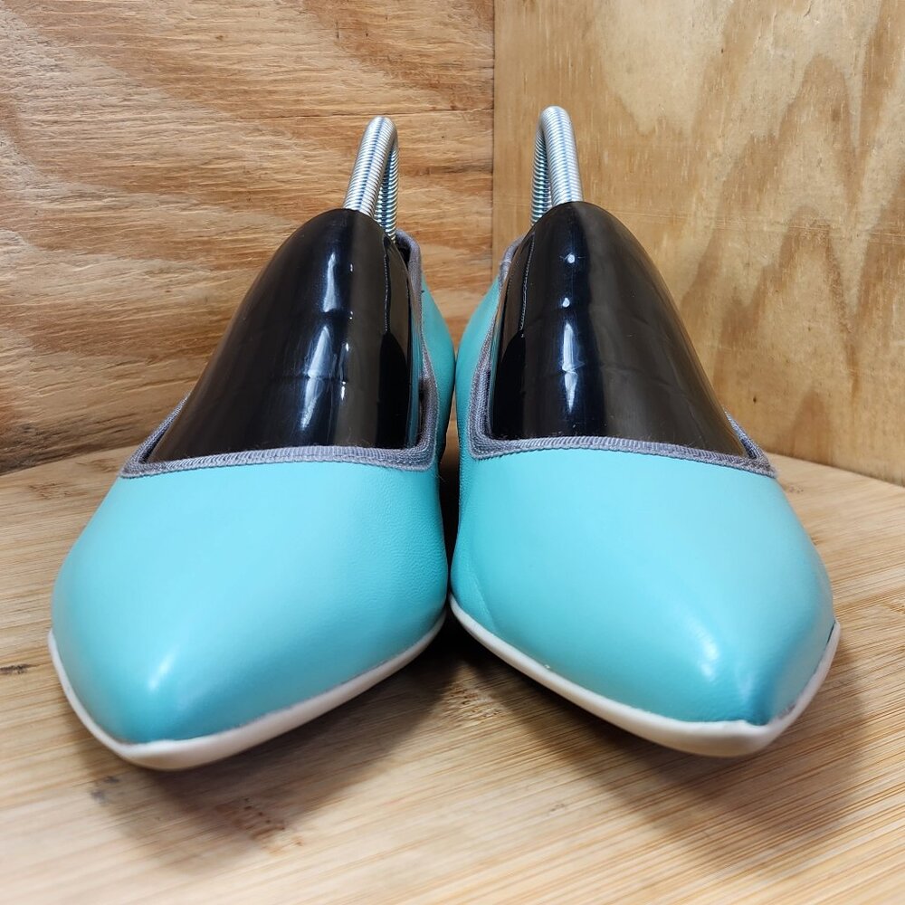 Lori Goldstein LOGO Audrey Womens Blue Pointed Toe Leather Flat Shoes Size 9.5 - Picture 2 of 9